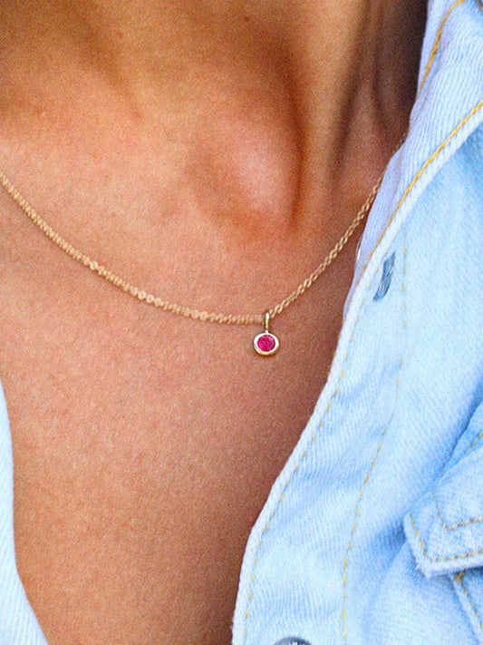 Gold-plated Birthstone Gemstone Pendant Necklace in Rose Quartz