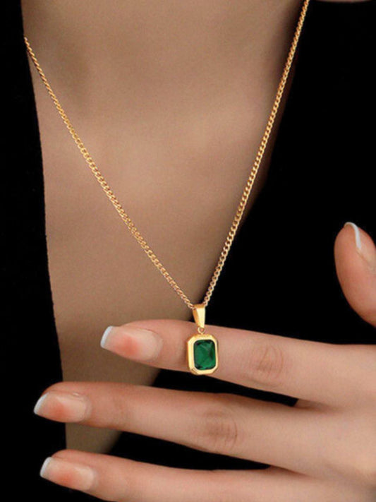 Gold-plated Gemstone Pendant Necklace in Green Emerald