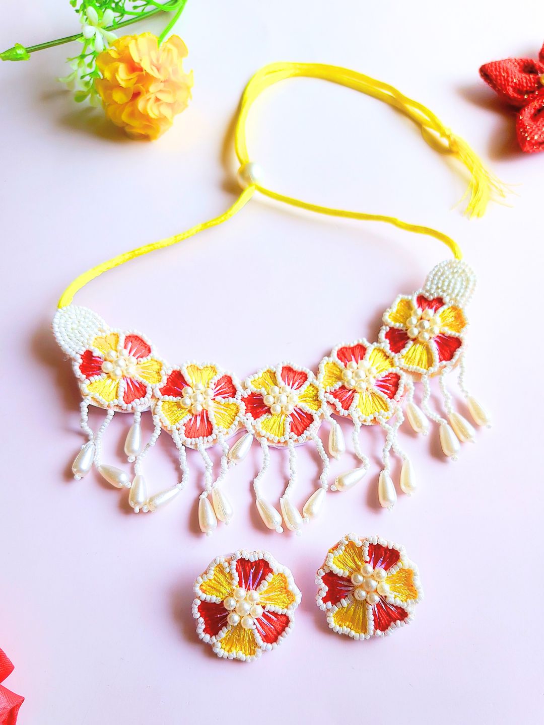 Flower Blossom Choker Set (Red-Yellow)