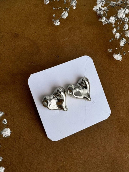 Messy Heart Studs (Silver)