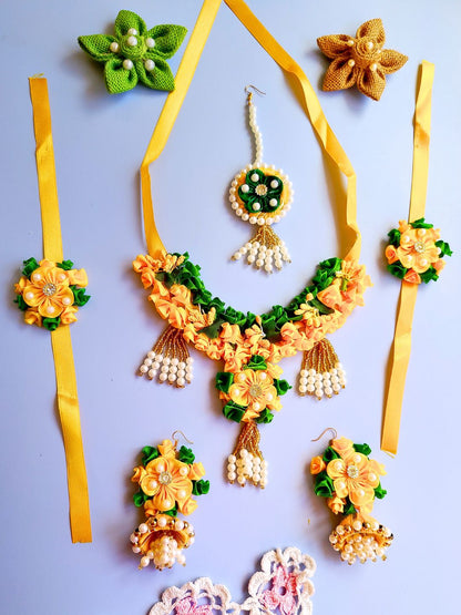 Haldi Mehendi Floral Jewelry: Set 1