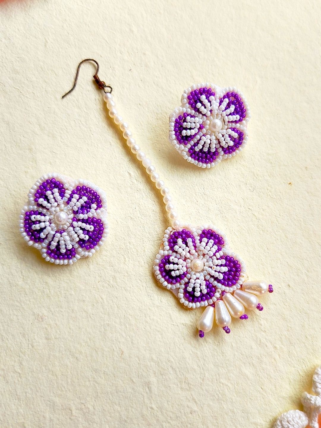 Floral Bridal Maangtika Earring Set (Lilac)