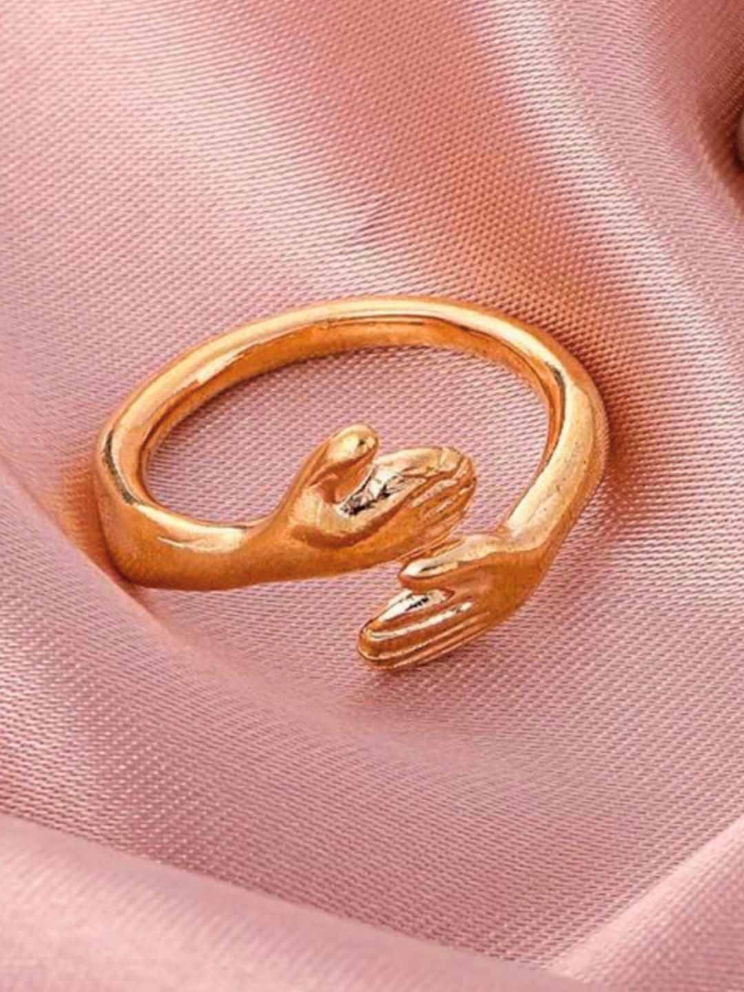 Hug Ring (Gold)