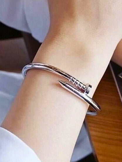 Viral Nail Cuff Bracelet (Silver)