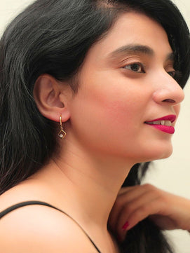 Diamond shaped AD Drop Earrings (Gold)