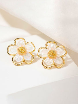 White Floral Studs (Gold)