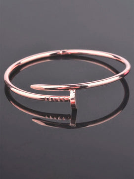 Viral Nail Cuff Bracelet (Rose-Gold)