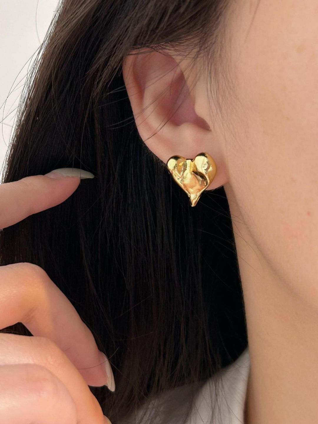 Messy Heart Studs (Gold)