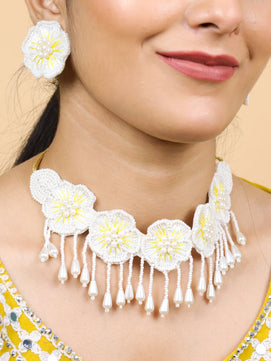 Flower Blossom Choker Set (White)