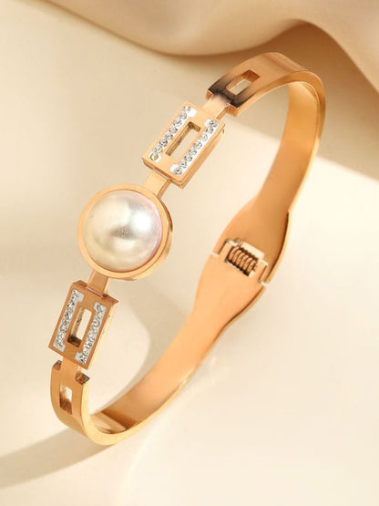 Viral Pearl Bracelet (Rose-Gold)