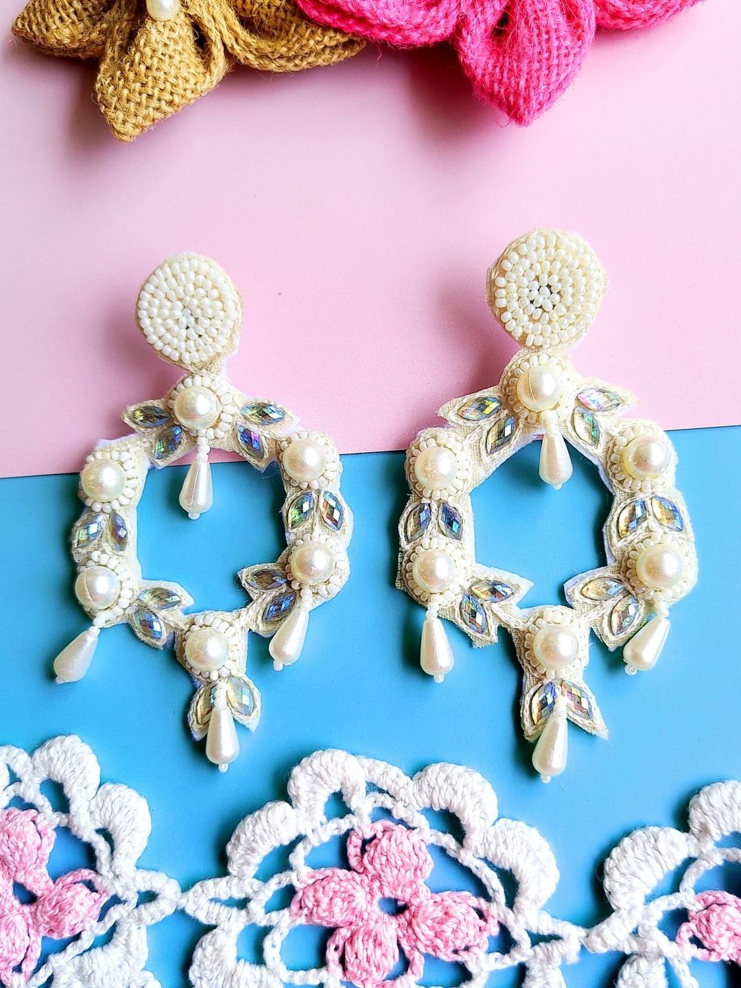 Selena Pearl Earrings (White)