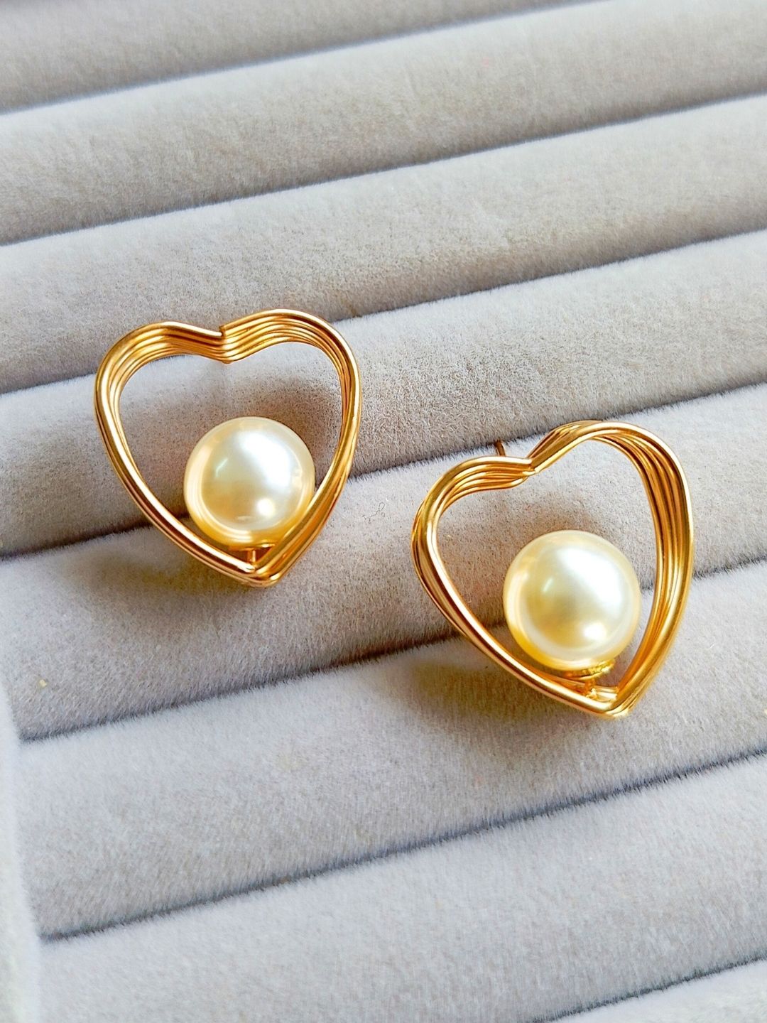 Heart Studs