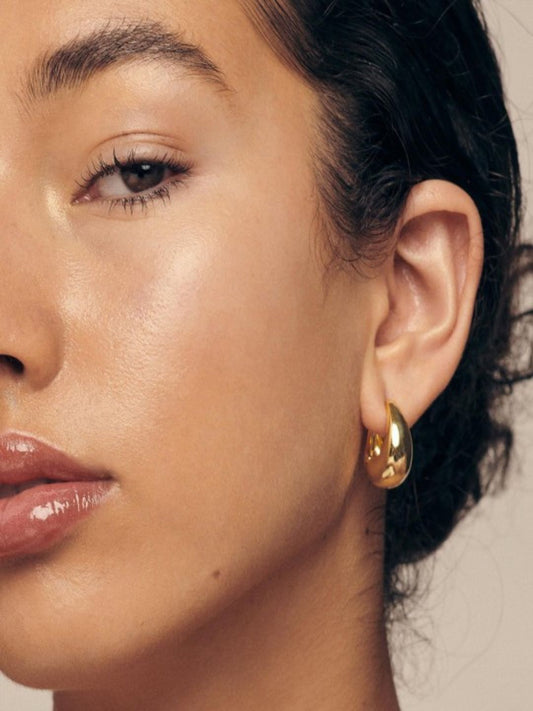 Gold Mini Hoop Earrings (Gold)