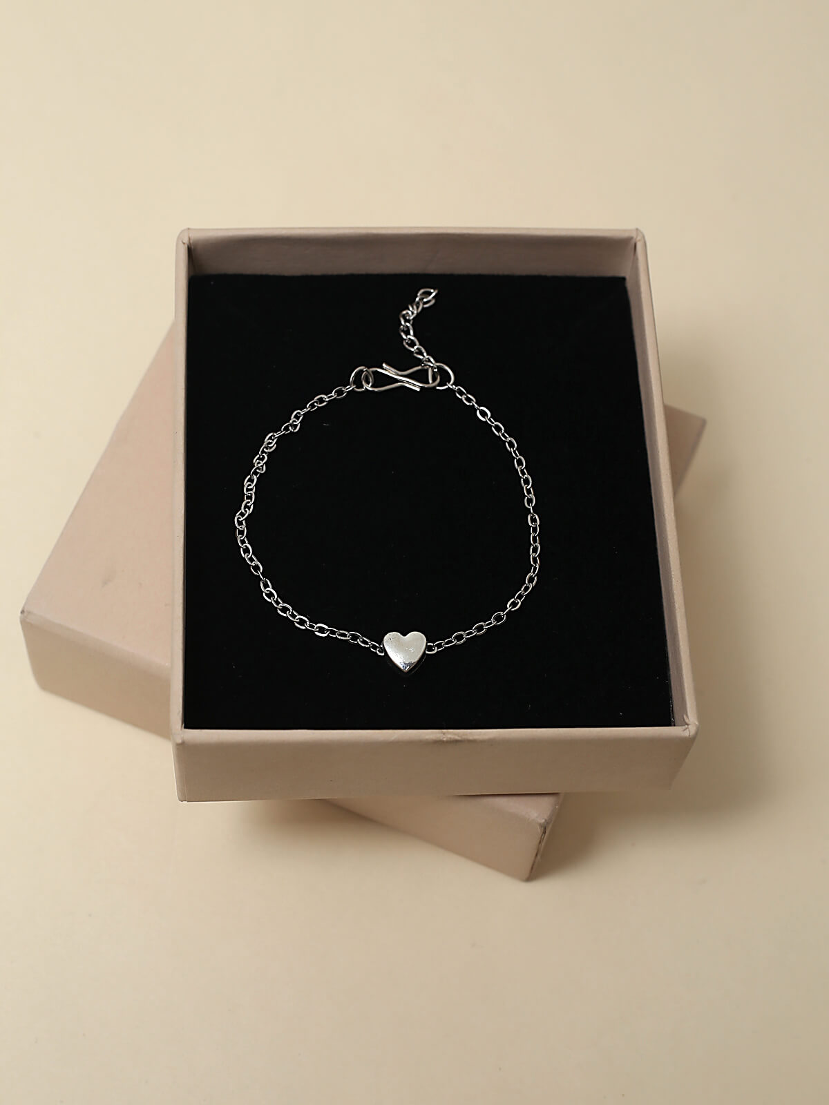 Pinterest Heart-shaped Bracelet Anti-tarnish Stainless Steel Bracelet (Silver)