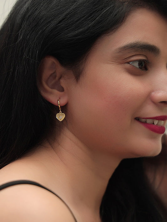 Heart-shaped AD Drop Earrings (Gold)